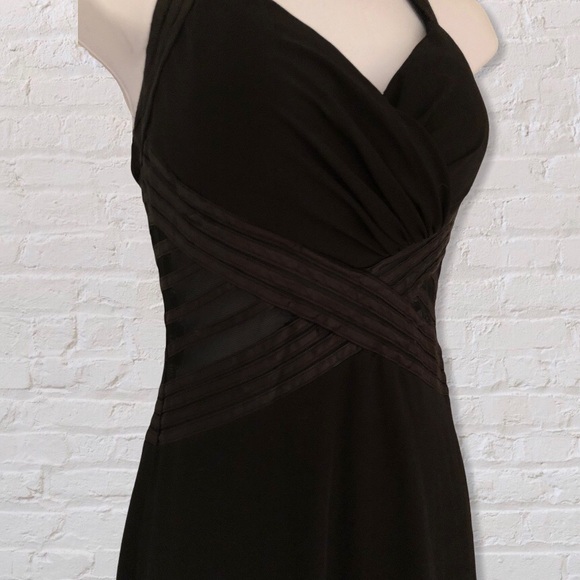 šFall Saleš Le Chateau Black Halter Dress - Picture 2 of 7